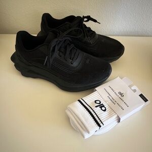 Alo Runner + Socks - 6.5